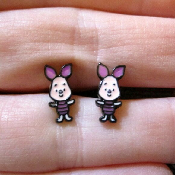 Piglet Earrings Winnie the Pooh~Hypoallergenic - Picture 3 of 4